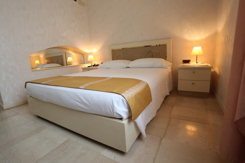 Hotel Europa Foggia Exteriér fotografie