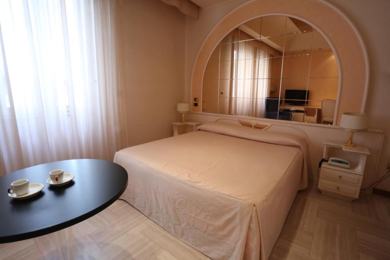 Hotel Europa Foggia Exteriér fotografie